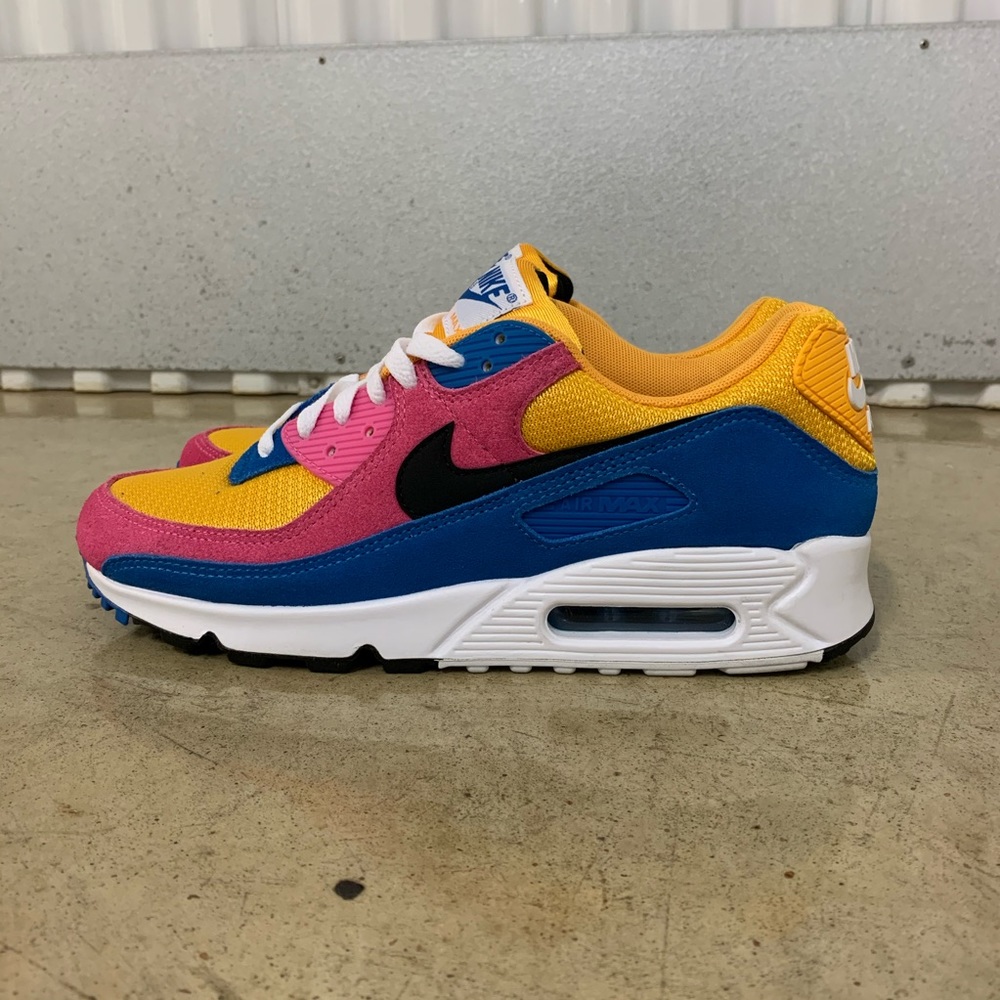 Men’s Nike Air Max 

Size: Men’s  9.5 (NO BOX)